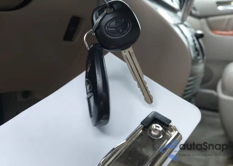 2008 Toyota Sienna Limited from USA, damaged, VIN 5TDZK22C38S100560